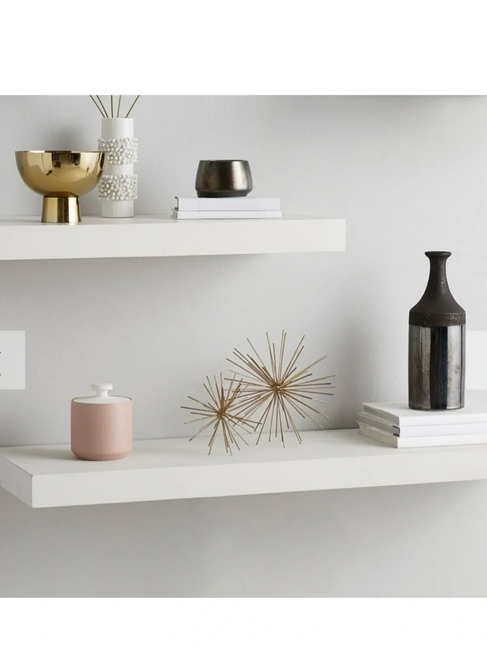 NWT Pottery Barn Brighton Floating Shelf in Classic White 18”